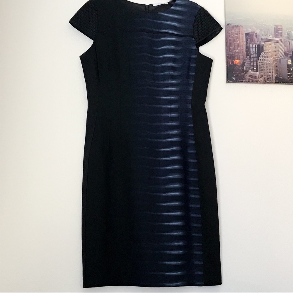 TAHARI 💕 Black w/ Blue design fully lined dress